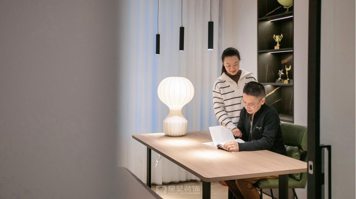 四口之家，小資幸福